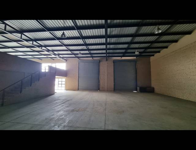 1,309M² WAREHOUSE TO LET IN POMONA